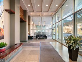 4600 S Four Mile Run Drive 927, Arlington VA 22204