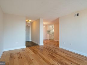 4600 S Four Mile Run Drive 927, Arlington VA 22204