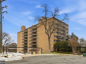 2030 N Adams Street 911, Arlington VA 22201