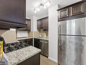 2030 N Adams Street 911, Arlington VA 22201