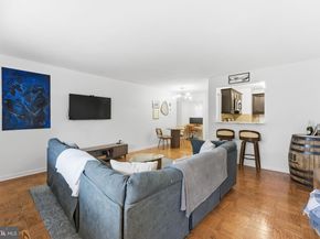 2030 N Adams Street 911, Arlington VA 22201