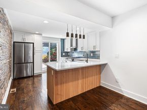 2125 S 9TH Street, Philadelphia PA 19148