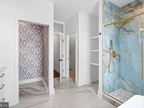 2125 S 9TH Street, Philadelphia PA 19148