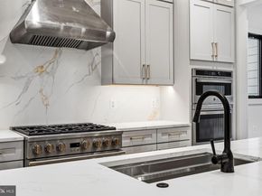 604 Tapawingo Road SW, Vienna VA 22180