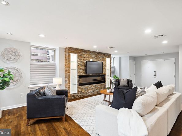 1737 Chestnut Street 501, Philadelphia PA 19103