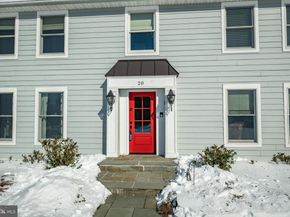 20 Standing Tree Circle, Southampton PA 18966