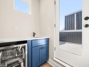 2032 Reed Street, Philadelphia PA 19146