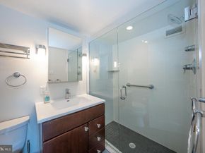 2401 Pennsylvania Avenue 4A10, Philadelphia PA 19130