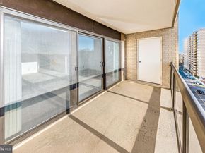 307 Yoakum Parkway 802, Alexandria VA 22304