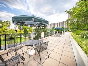 307 Yoakum Parkway 802, Alexandria VA 22304