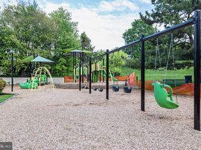 307 Yoakum Parkway 802, Alexandria VA 22304