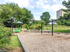 307 Yoakum Parkway 802, Alexandria VA 22304