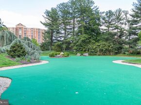 307 Yoakum Parkway 802, Alexandria VA 22304