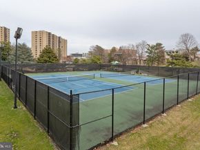 307 Yoakum Parkway 802, Alexandria VA 22304