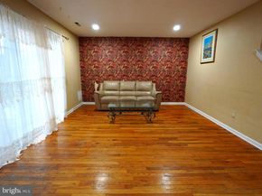 51 Hollybrooke Drive, Langhorne PA 19047