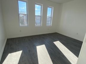 1733 W Erie Avenue, Philadelphia PA 19140