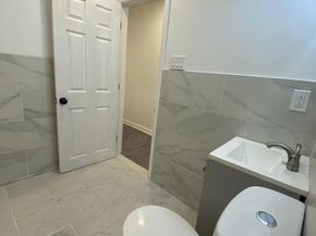 1733 W Erie Avenue, Philadelphia PA 19140