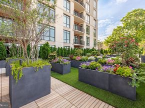 6718 Lowell Avenue PH 906, Mclean VA 22101