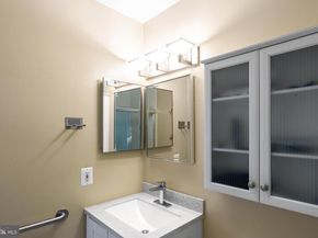 1543 Youngs Point Place, Herndon VA 20170