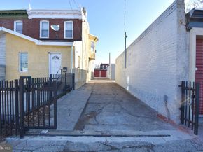 1963 Wakeling Street, Philadelphia PA 19124