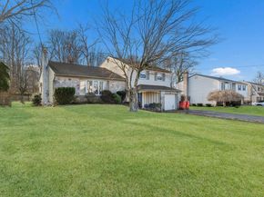 1454 Kingsley Drive, Warminster PA 18974
