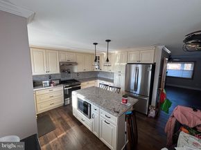 12663 Dunks Ferry Road, Philadelphia PA 19154