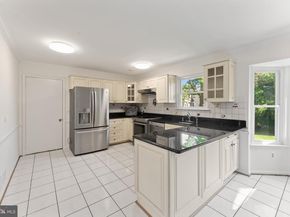 1431 Kingstream Drive, Herndon VA 20170