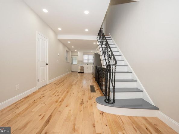 205 Mifflin Street, Philadelphia PA 19148