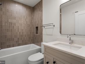 956 N 6TH Street, Philadelphia PA 19123
