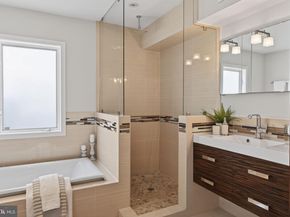 212 S 24TH Street 216, Philadelphia PA 19103
