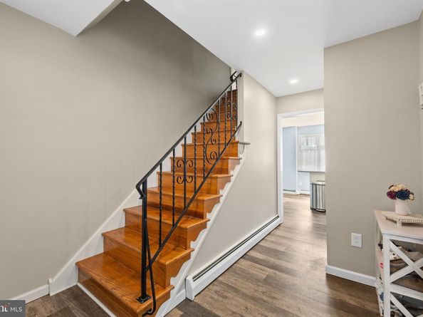 923 Otto Lane, Warminster PA 18974
