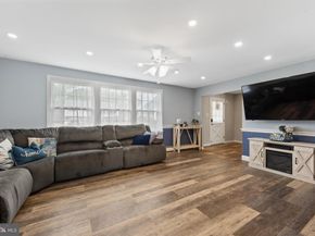 923 Otto Lane, Warminster PA 18974