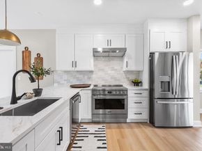 2016 Woodside Lane, Broomall PA 19008