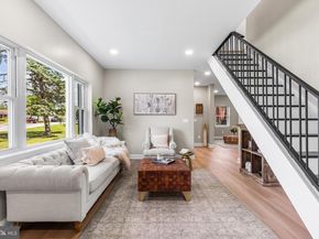 2016 Woodside Lane, Broomall PA 19008