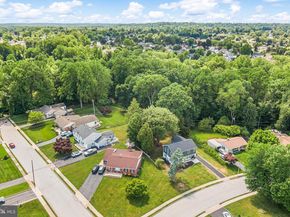 2016 Woodside Lane, Broomall PA 19008
