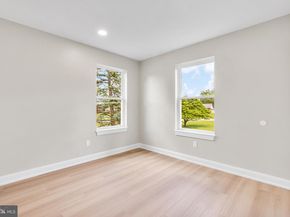2016 Woodside Lane, Broomall PA 19008