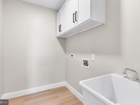 2016 Woodside Lane, Broomall PA 19008