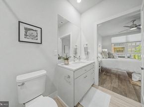 1761 Old Meadow Road 220, Mclean VA 22102