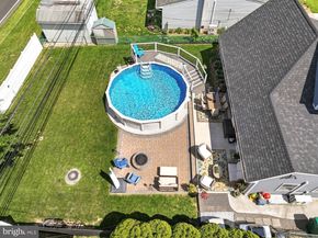 360 Holly Drive, Levittown PA 19055