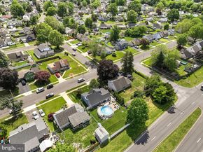 360 Holly Drive, Levittown PA 19055