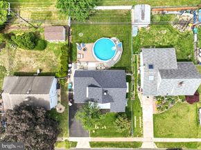 360 Holly Drive, Levittown PA 19055