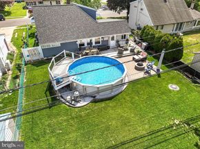 360 Holly Drive, Levittown PA 19055