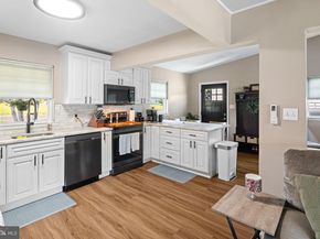 360 Holly Drive, Levittown PA 19055
