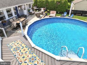 360 Holly Drive, Levittown PA 19055