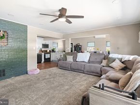 360 Holly Drive, Levittown PA 19055