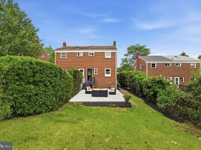 115 S Iris Street, Alexandria VA 22304