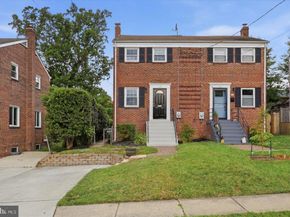 115 S Iris Street, Alexandria VA 22304