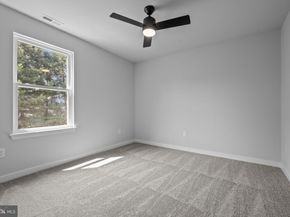 1 Mclevins Court, Croydon PA 19021
