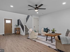1 Mclevins Court, Croydon PA 19021