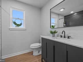1 Mclevins Court, Croydon PA 19021